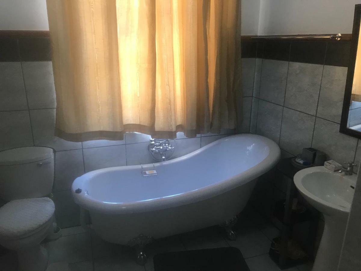 Towerzicht Guest House Ladismith Kültér fotó